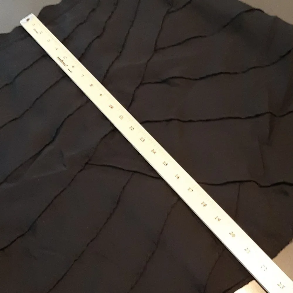 AK Anne Klein  sz 6 black midi skirt